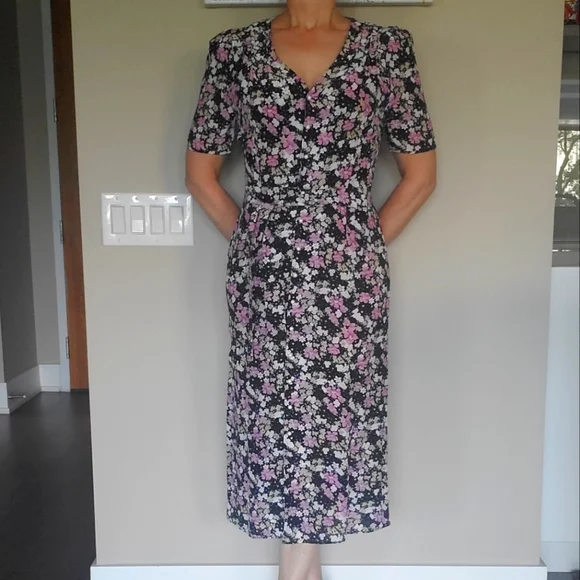 👑 5X HOST PICK 👑 Rouje Paris Mathilde Floral Dress - Picture 4 of 14